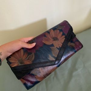 Patricia Nash Peruvian Floral Clutch Like New